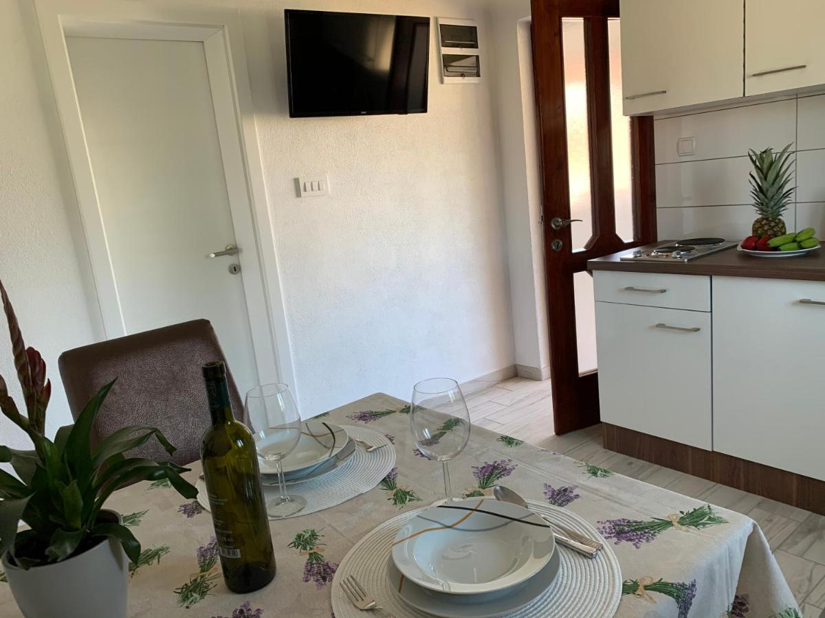 Apartments Fortuna Biograd Na Moru Bagian luar foto