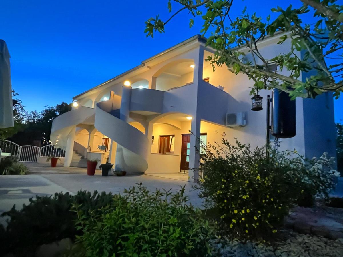 Apartments Fortuna Biograd Na Moru Bagian luar foto