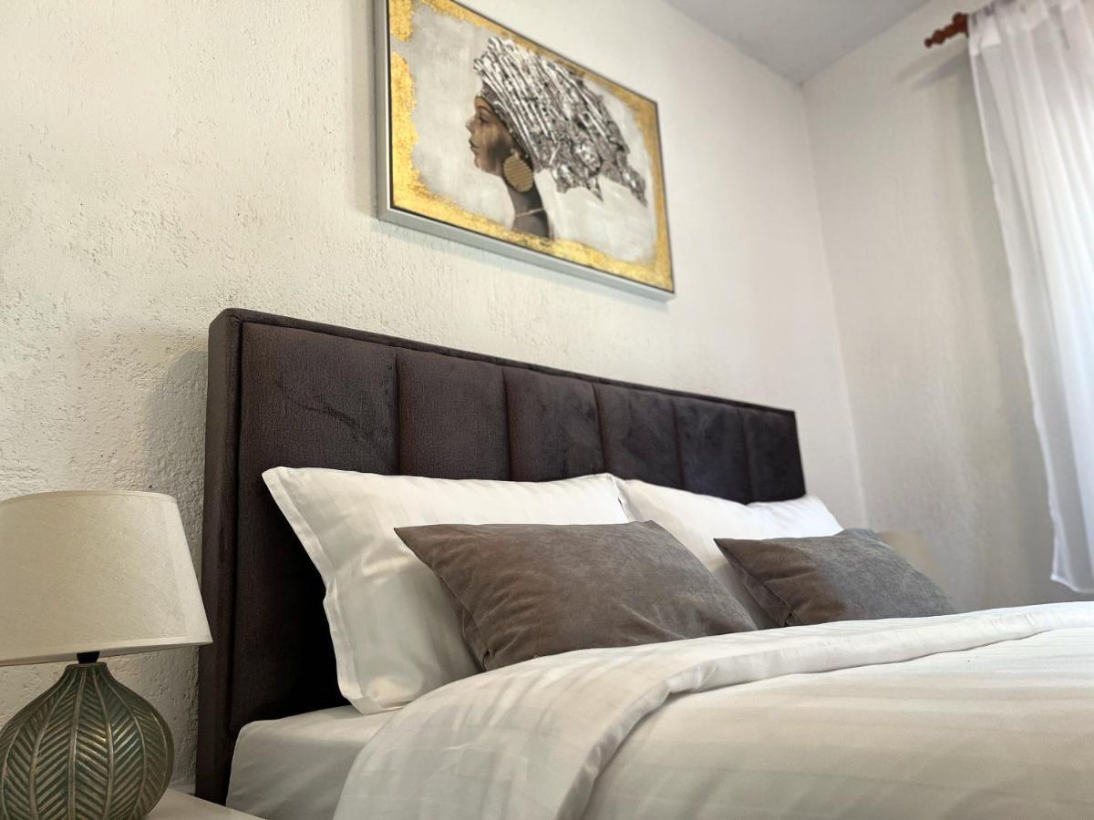 Apartments Fortuna Biograd Na Moru Bagian luar foto
