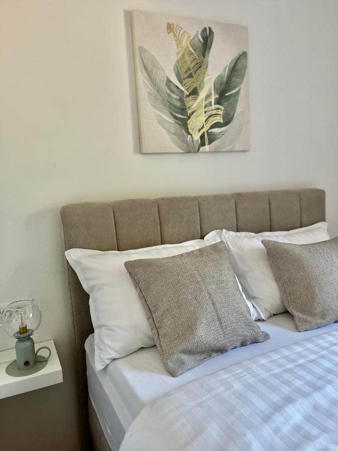 Apartments Fortuna Biograd Na Moru Bagian luar foto