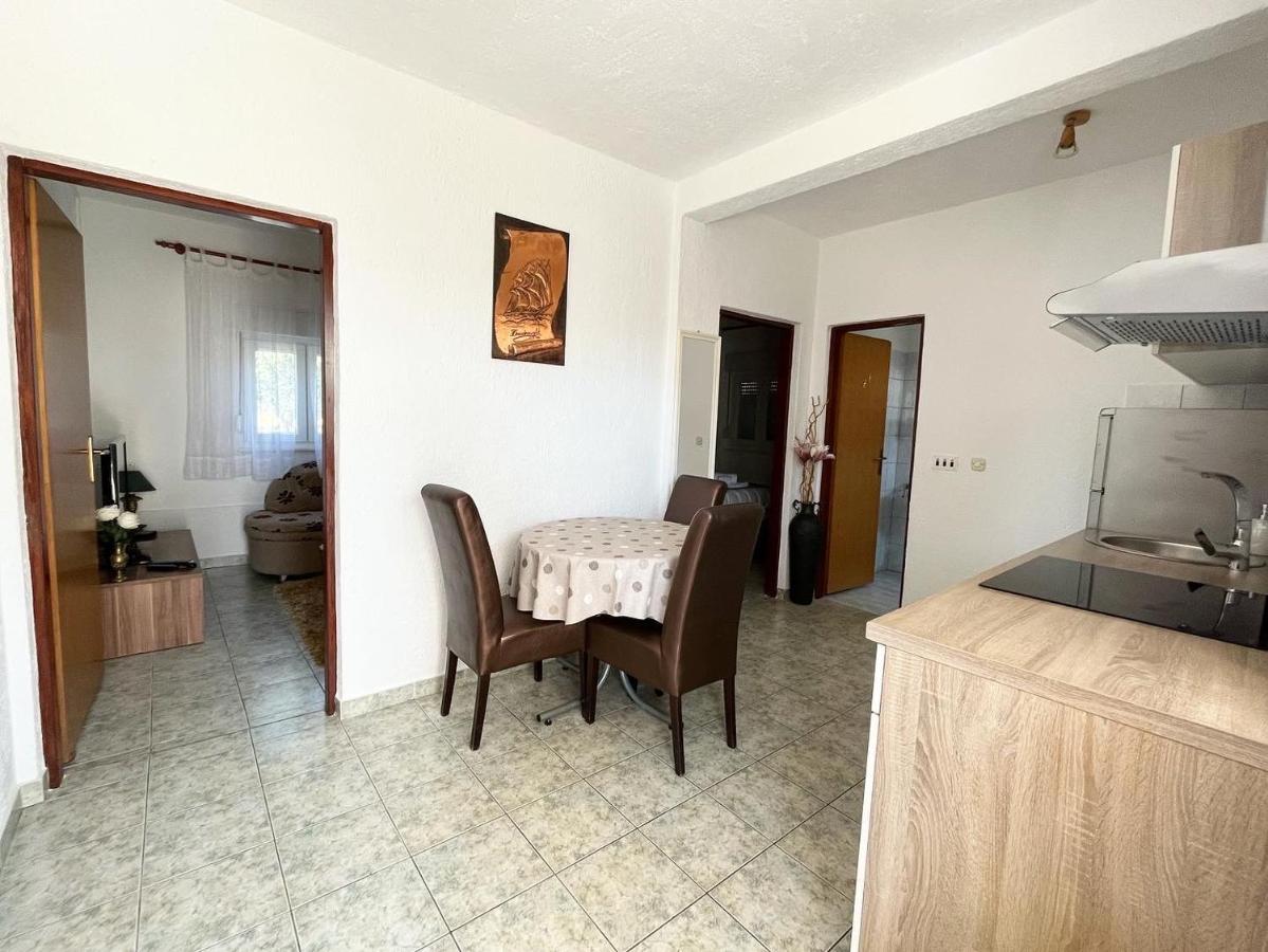 Apartments Fortuna Biograd Na Moru Bagian luar foto