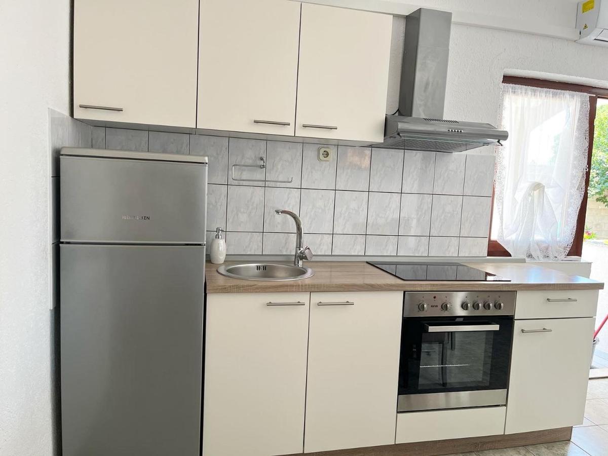 Apartments Fortuna Biograd Na Moru Bagian luar foto