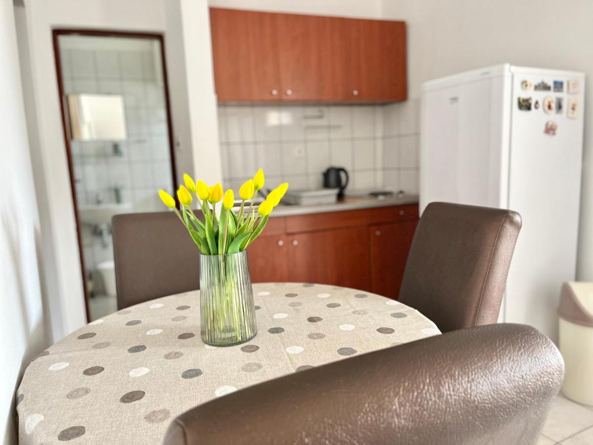 Apartments Fortuna Biograd Na Moru Bagian luar foto