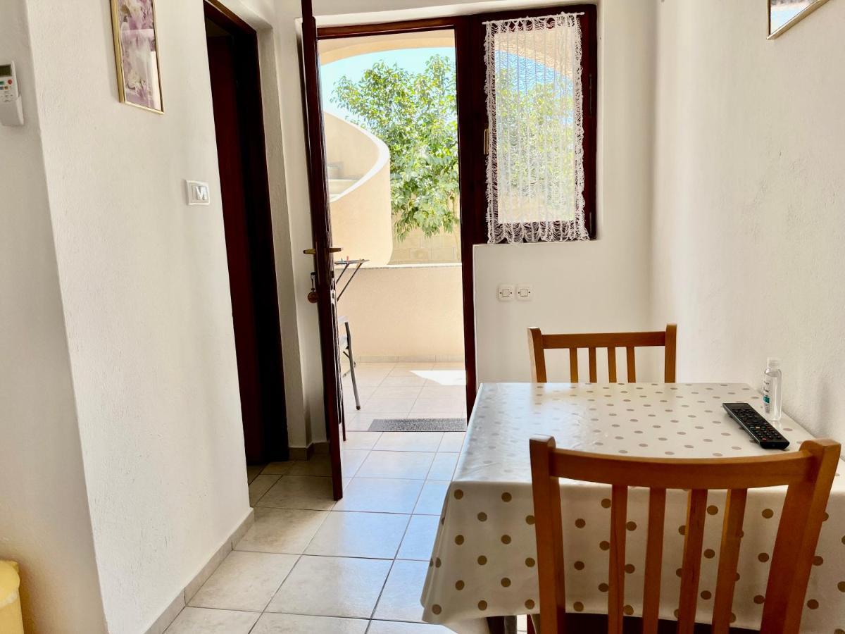 Apartments Fortuna Biograd Na Moru Bagian luar foto