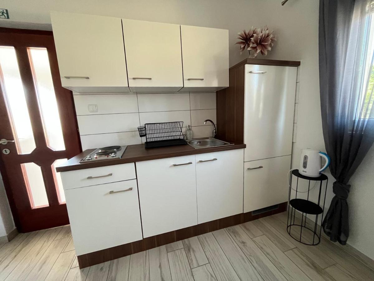 Apartments Fortuna Biograd Na Moru Bagian luar foto